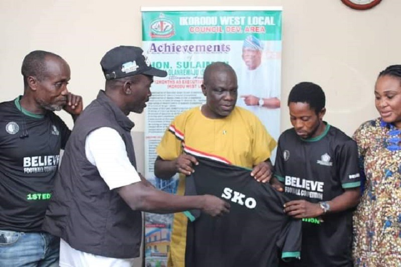 OPERAN President, Alfred Abiodun and Believe Football Tournament Organizers Presenting Tournament Jersey to Ikorodu West LCDA Chairman, Otunba Olanrewaju Kazeem Sulaimon