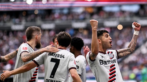 Bayer Leverkusen extend unbeaten run to 48 games with win at Frankfurt