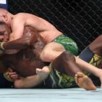 Du Plessis edges Adesanya