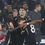 Rampant Arsenal thrash West Ham 5-2 to go second