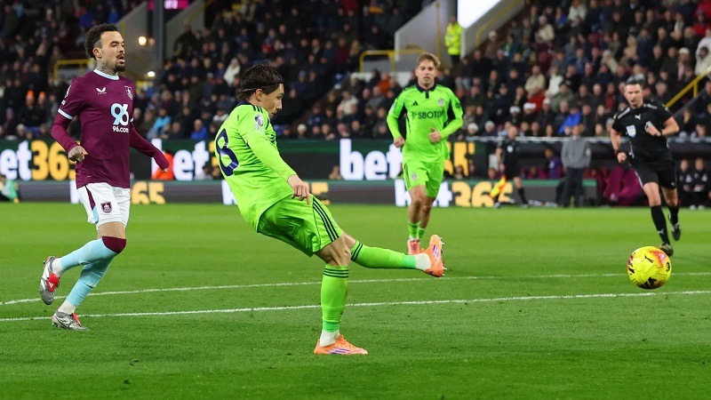 Harry Wilson shines Fulham edge Burnley 3-2