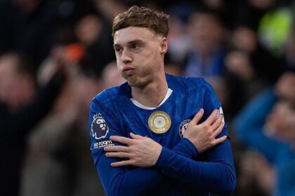 Palmer scores as Chelsea beat Everton