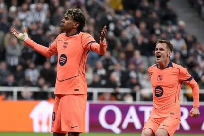 Newcastle hold Barcelona