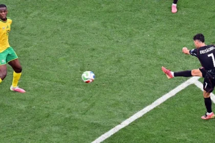 Canada stun South Africa